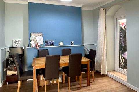 3 bedroom end of terrace house for sale, Bridge Street, Penarth