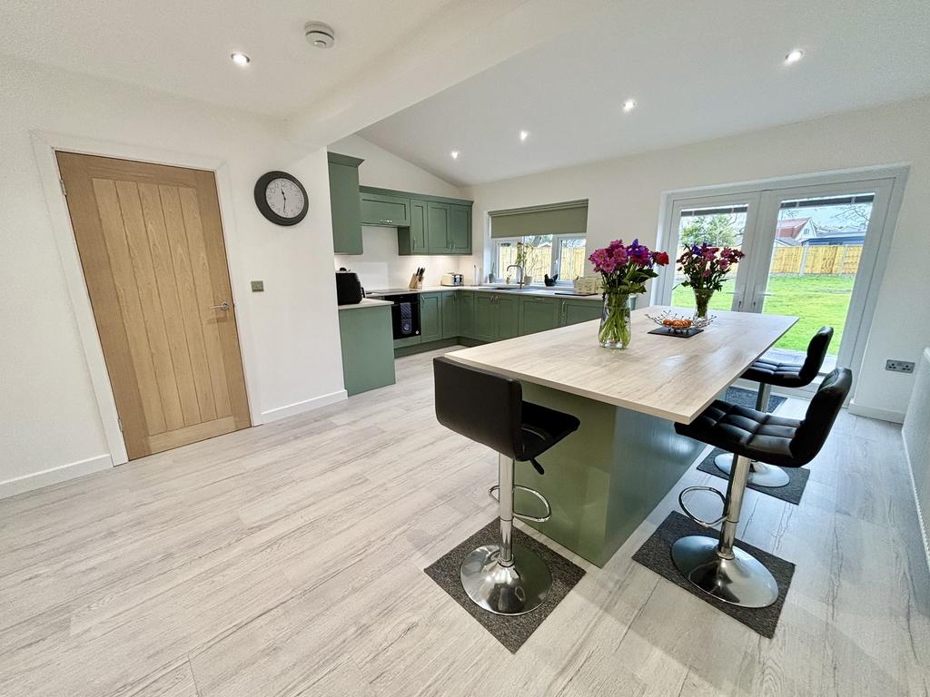 Kitchen/Dining Room