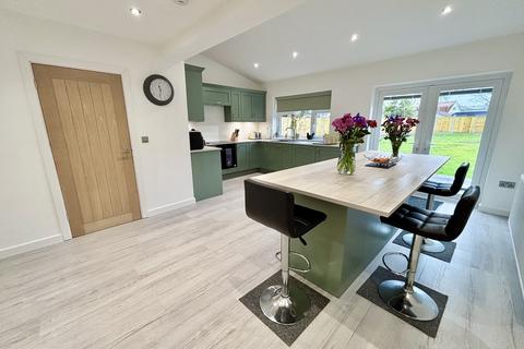3 bedroom detached house for sale, Primrose Lane, Pontardawe, Swansea.