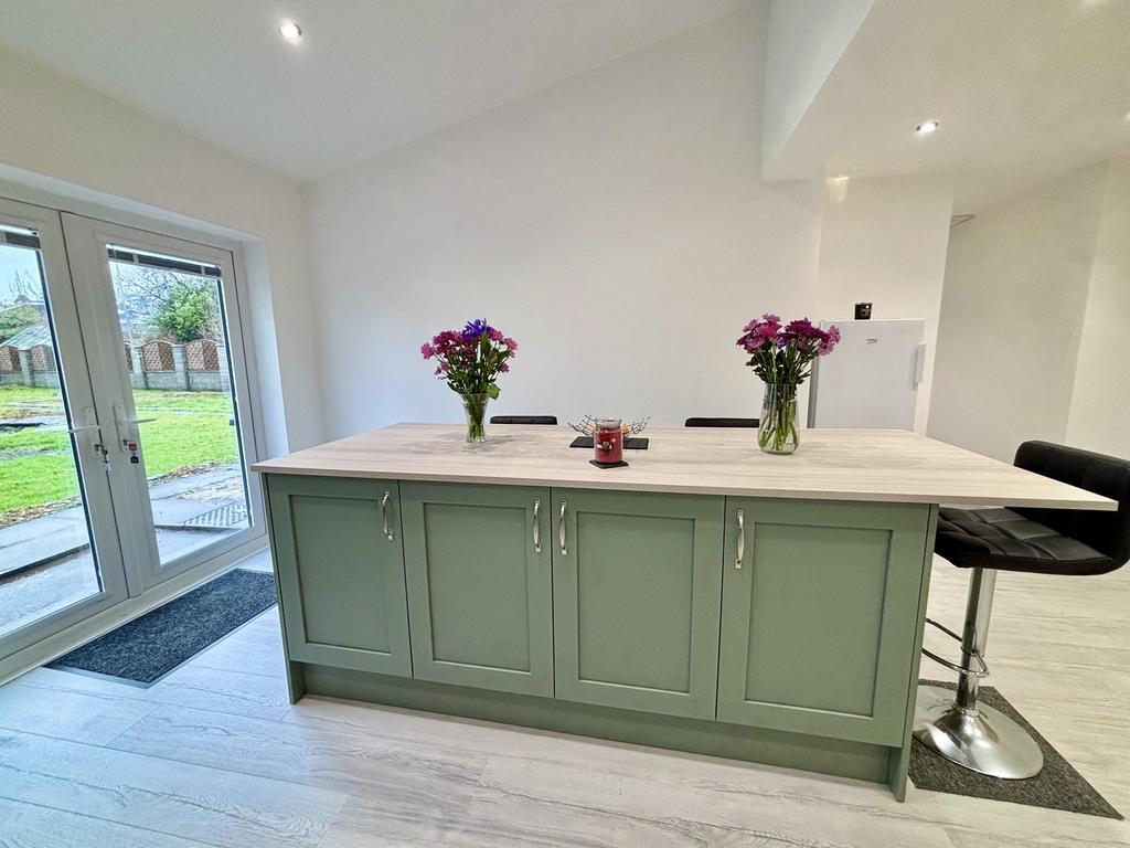 Kitchen/Dining Room
