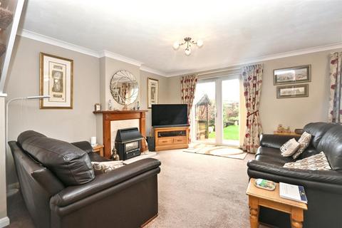 3 bedroom semi-detached house for sale, Westminster Close, Eastbourne