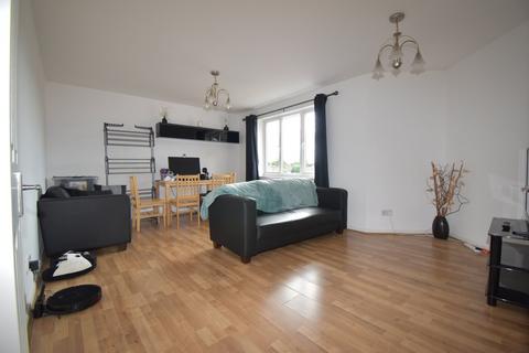 2 bedroom flat to rent, Heathcroft, Welwyn Garden City, AL7