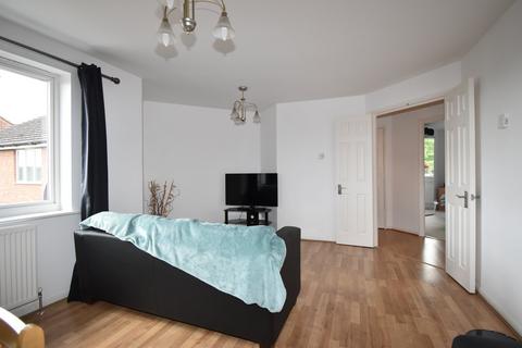 2 bedroom flat to rent, Heathcroft, Welwyn Garden City, AL7