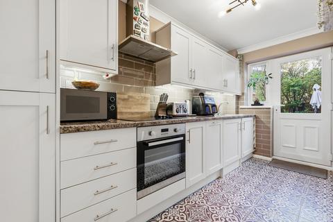 1 bedroom maisonette for sale, Devereux Road, Grays RM16