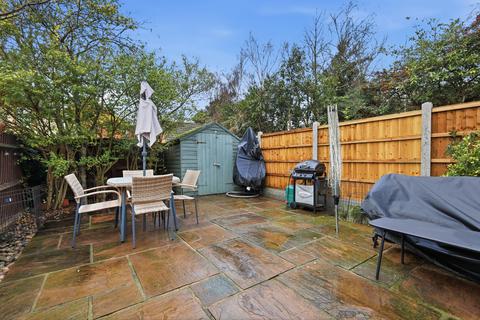 1 bedroom maisonette for sale, Devereux Road, Grays RM16