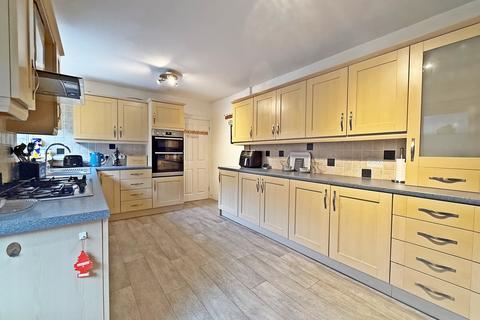 5 bedroom detached house for sale, Llantrisant, Pontyclun CF72