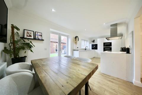 undefined, Farrier Close, Kingswood, Hull