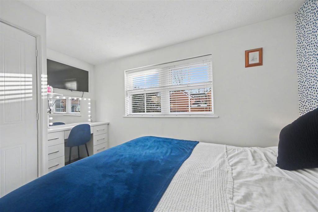 Bedroom One (1).jpg