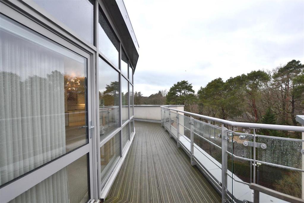 Decking Area 2.JPG
