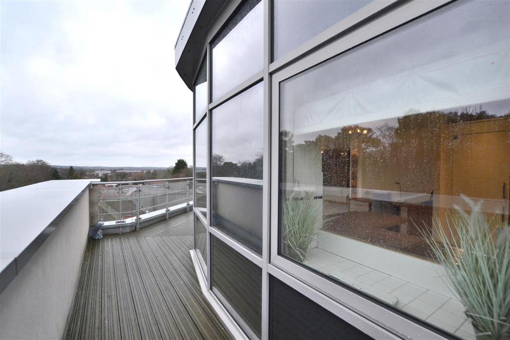 Decking Area.JPG