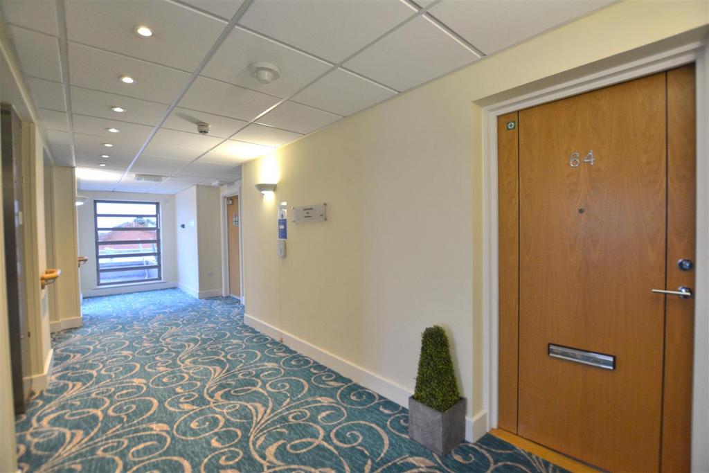 Private Communal Entrance.JPG