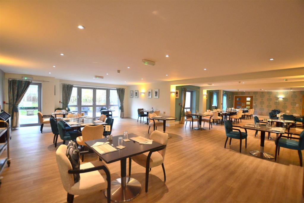 Dining Room.JPG