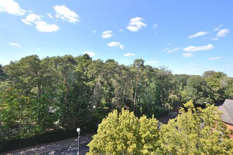 1 bedroom penthouse for sale, Kings Place, Fleet GU51