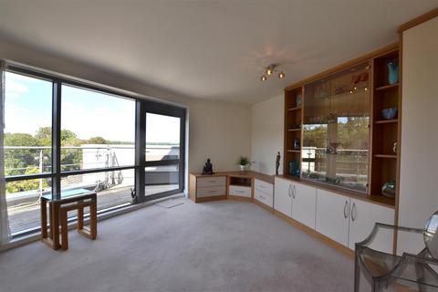 1 bedroom penthouse for sale, Kings Place, Fleet GU51