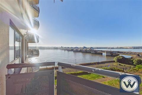2 bedroom flat to rent, Wards Wharf Approach, E16