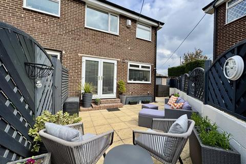 3 bedroom end of terrace house for sale, Crossley Lane, Dalton, Huddersfield, HD5 9SX