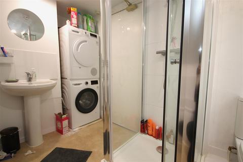 1 bedroom in a house share to rent, Newmarket Road Room 3, Cambridge CB5