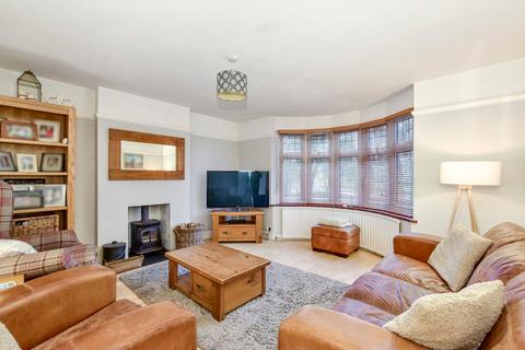 3 bedroom detached house for sale, Langley Hill, Kings Langley, WD4