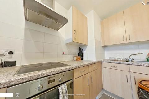 undefined, Croydon CR0