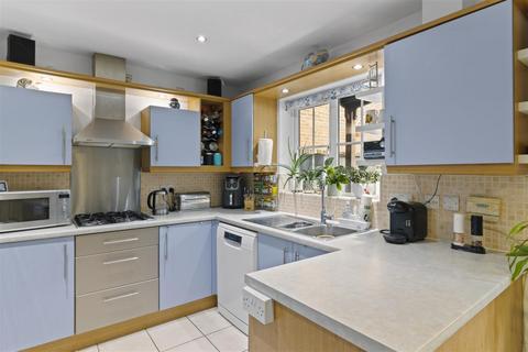 4 bedroom semi-detached house for sale, Madeira Way, Eastbourne