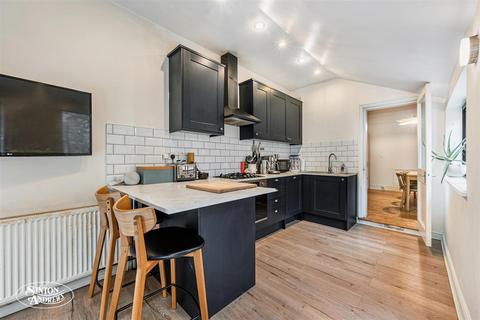 3 bedroom terraced house for sale, Elthorne Park Road, Hanwell