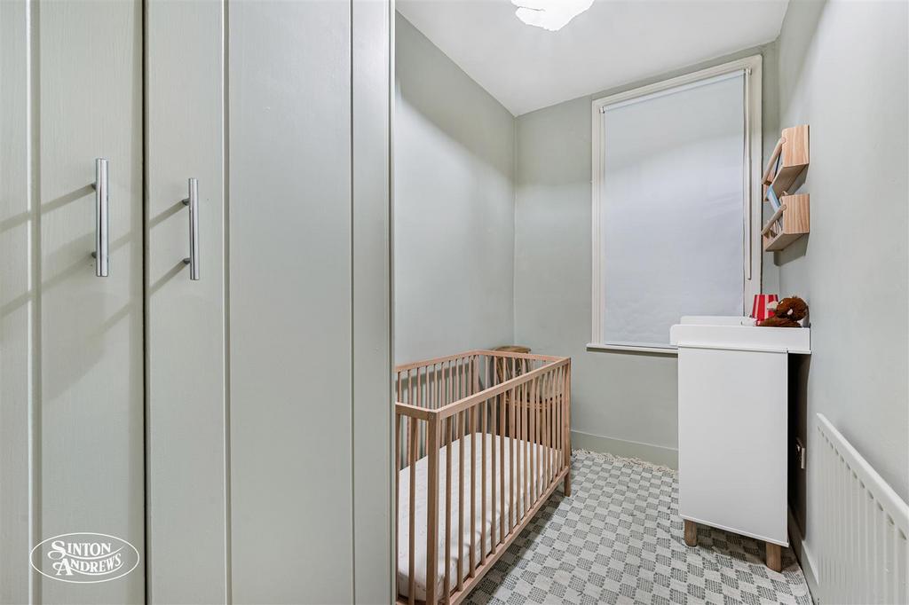 76 Elthorne Park Road-12.jpg