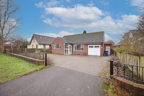 2 bedroom detached bungalow for sale, Roe Lane, Westlands, Newcastle, ST5