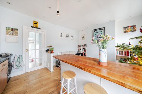 1 bedroom flat for sale, Davenant Road, London, N19