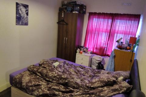 4 bedroom house to rent, Room 1, 30 Mayville Avenue Hyde park Leeds