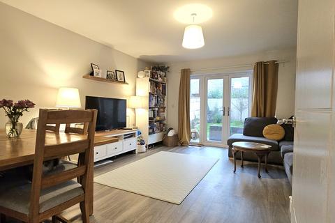 2 bedroom semi-detached house for sale, Kings Place, West End, Woking, Surrey, GU24
