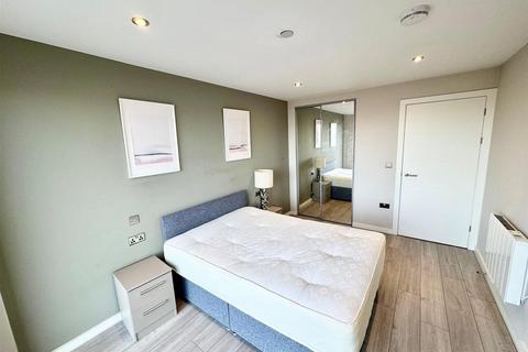 1 bedroom property to rent, Jesse Hartley Way, Liverpool