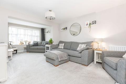 4 bedroom detached house for sale, Shakespeare Drive, Biggleswade SG18
