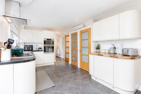 4 bedroom detached house for sale, Shakespeare Drive, Biggleswade SG18