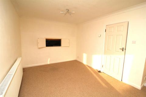 3 bedroom terraced house to rent, New Street, Poole