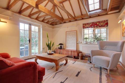 4 bedroom detached house to rent, Beechwood Lane, Burley, Ringwood