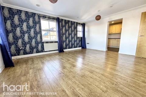 3 bedroom apartment for sale, Henry Laver Court, Colchester