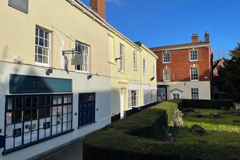 Retail property (high street) to rent, 4 St. Thomas's Sq Salisbury SP1 1BA