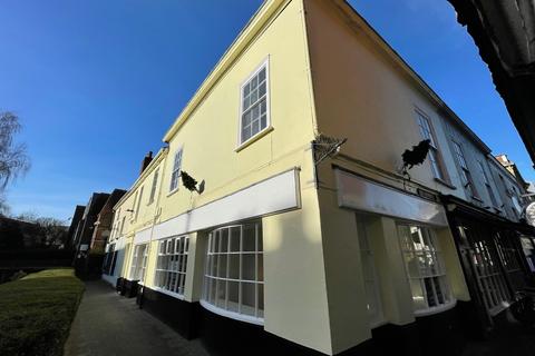 Retail property (high street) to rent, 4 St. Thomas's Sq Salisbury SP1 1BA