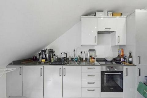 1 bedroom flat to rent, 8 Ferme Park Road, London N4