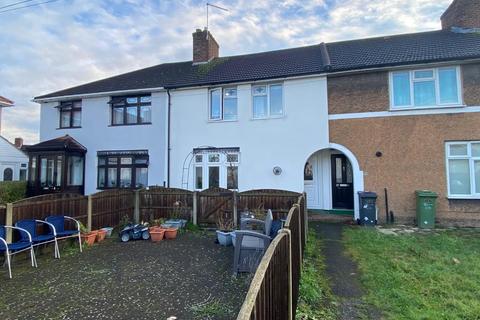 3 bedroom terraced house to rent, Wayside Gardens, Dagenham