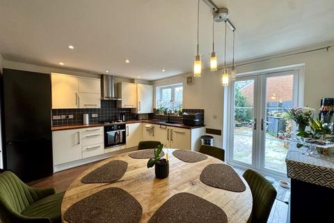 4 bedroom terraced house for sale, Swansea Road, Merthyr Tydfil CF48