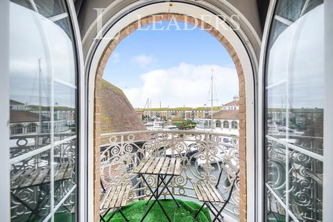 2 bedroom flat to rent, Starboard Court, Brighton Marina Village, Brighton, BN2