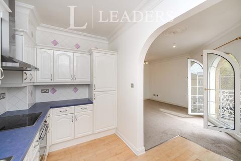 2 bedroom flat to rent, Starboard Court, Brighton Marina Village, Brighton, BN2