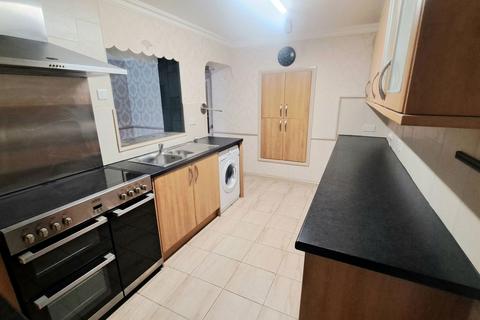 3 bedroom terraced house for sale, Llandeilo Road, Upper Brynamman, Ammanford, SA18