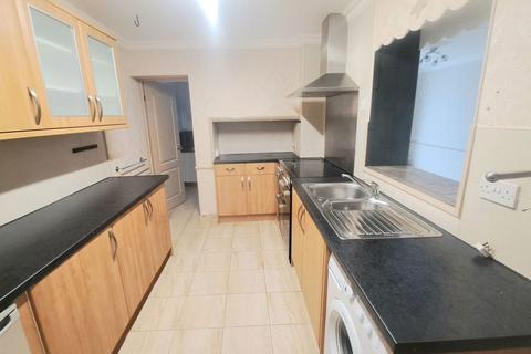 3 bedroom terraced house for sale, Llandeilo Road, Upper Brynamman, Ammanford, SA18