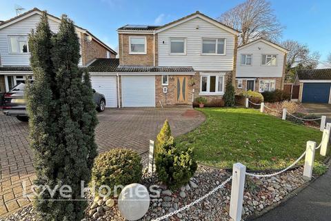 4 bedroom link detached house for sale, Osprey Road, Flitwick