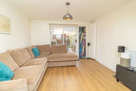undefined, Leary Crescent, Newport Pagnell MK16