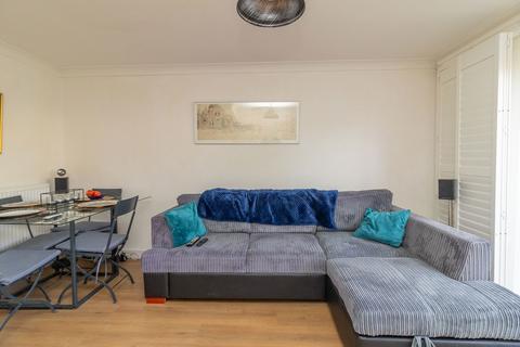 2 bedroom end of terrace house for sale, Leary Crescent, Newport Pagnell MK16