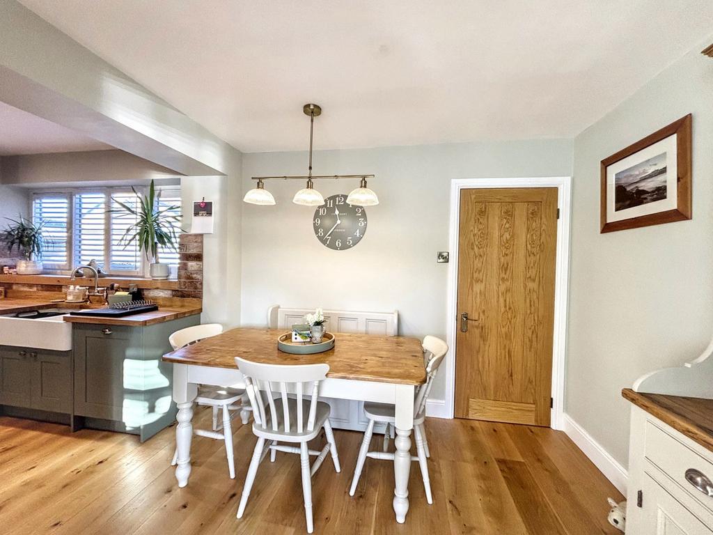Additional Dining Area Image
