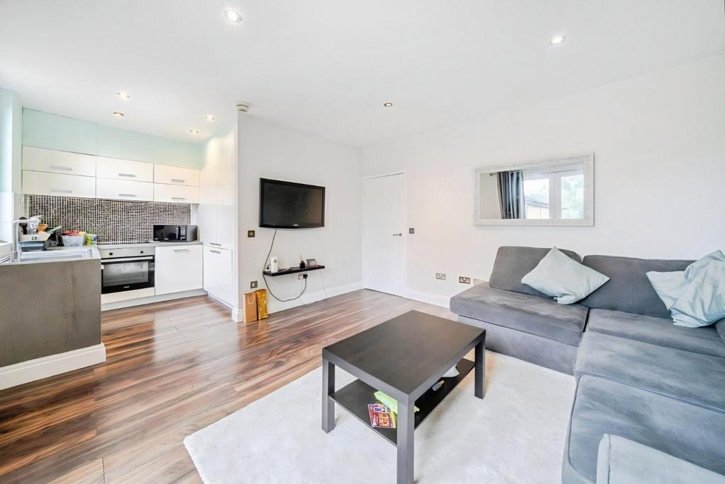 Lounge/Kitchen